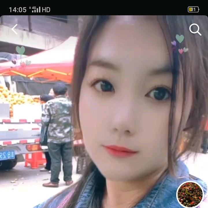 摆摊小姐姐