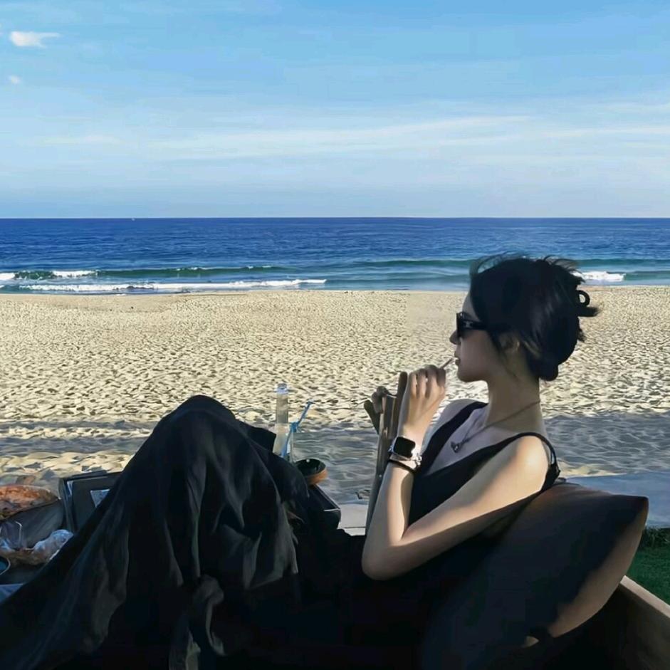 中国黄金2店小洁