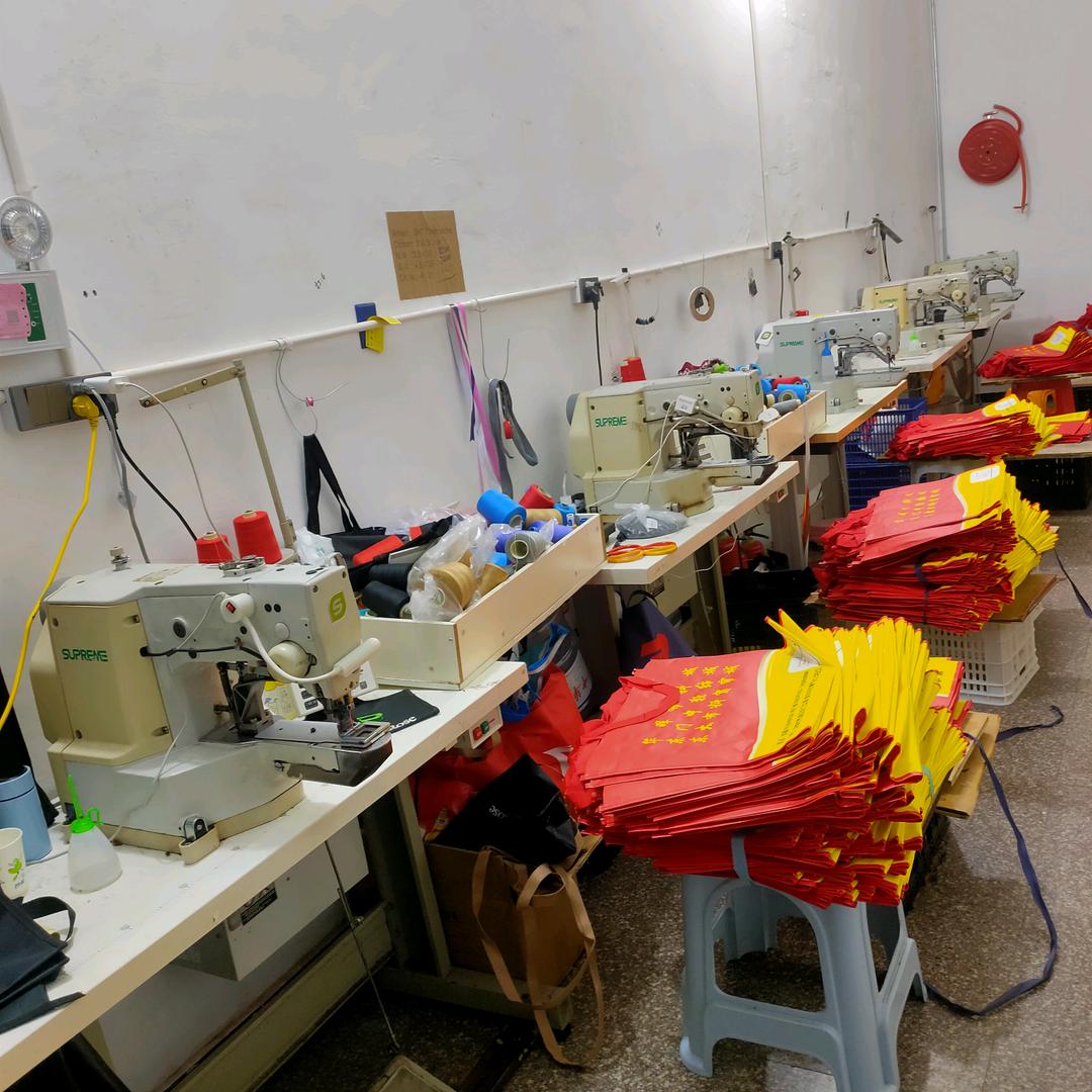 手提袋电脑打叉