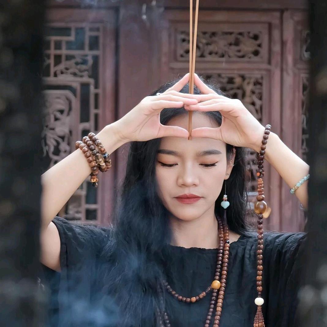 赵李，