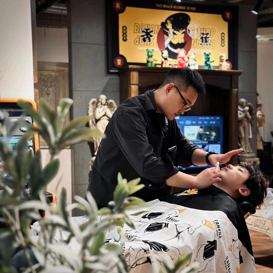 小安  🇨🇳   Barber