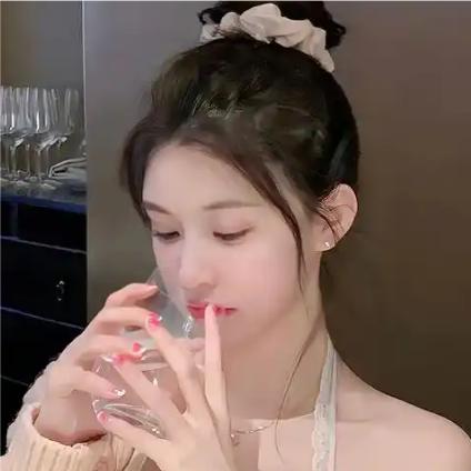 Z12345678萧艳玲