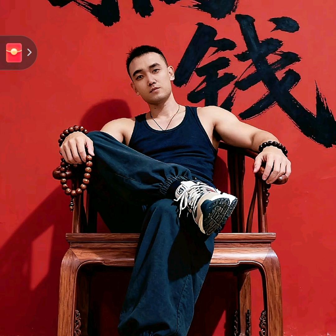 GY—坡儿上的小石头