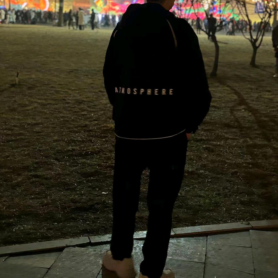 霄雨夜落