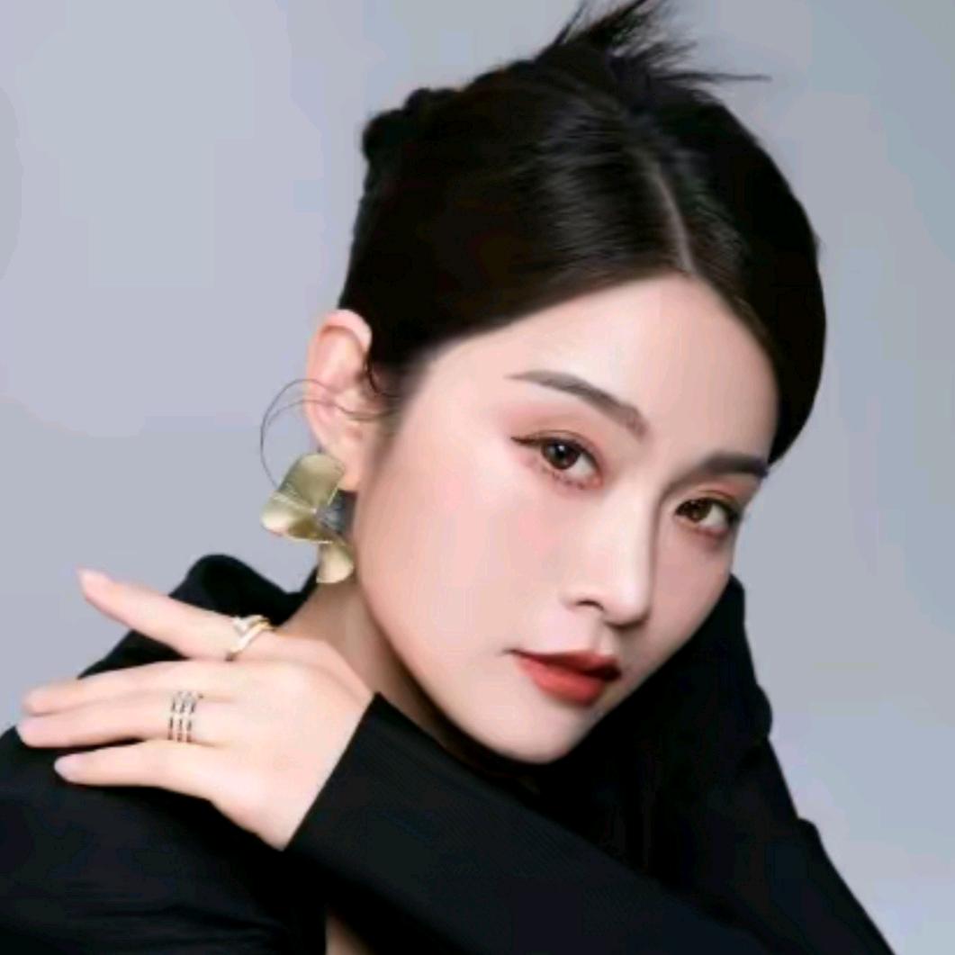 海莉甄选