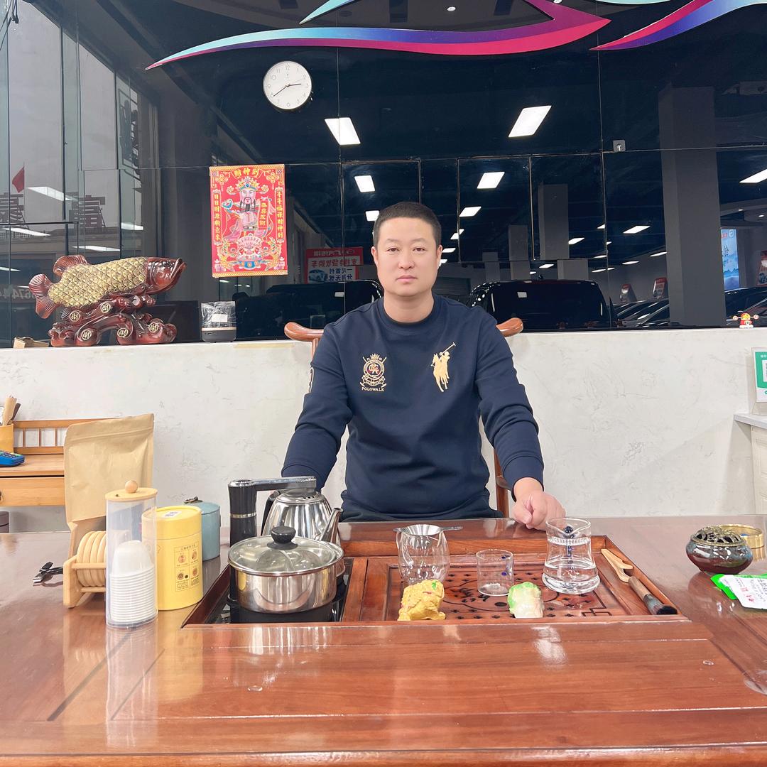 车海源商务车M8 E9