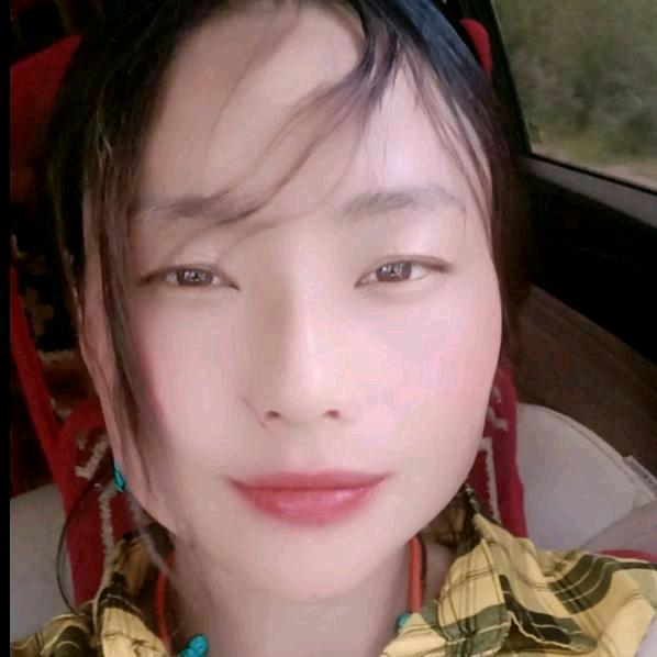 扎西求占