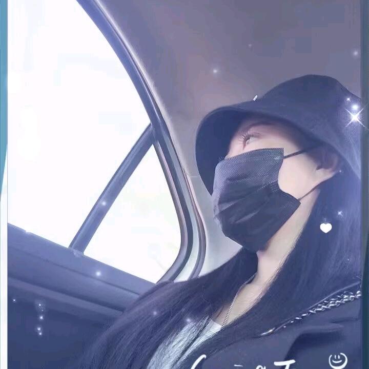 ღ᭄💞微笑ོএ: 向钱💞