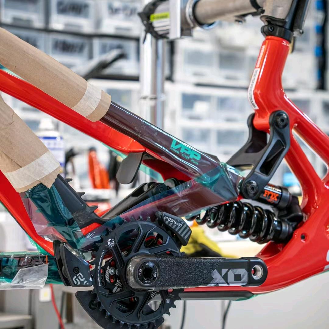 不会画画的骑车菜鸟-陈mx