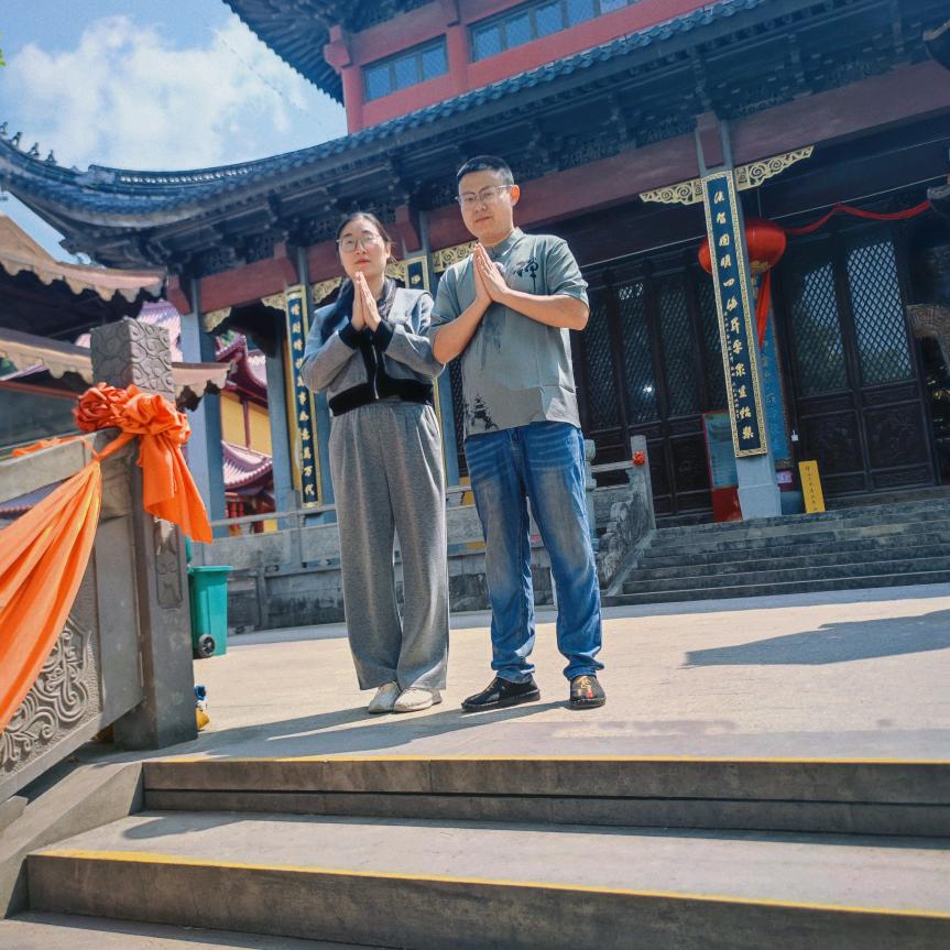 慈溪福宝夫妇《寺庙祈福 唱好话》