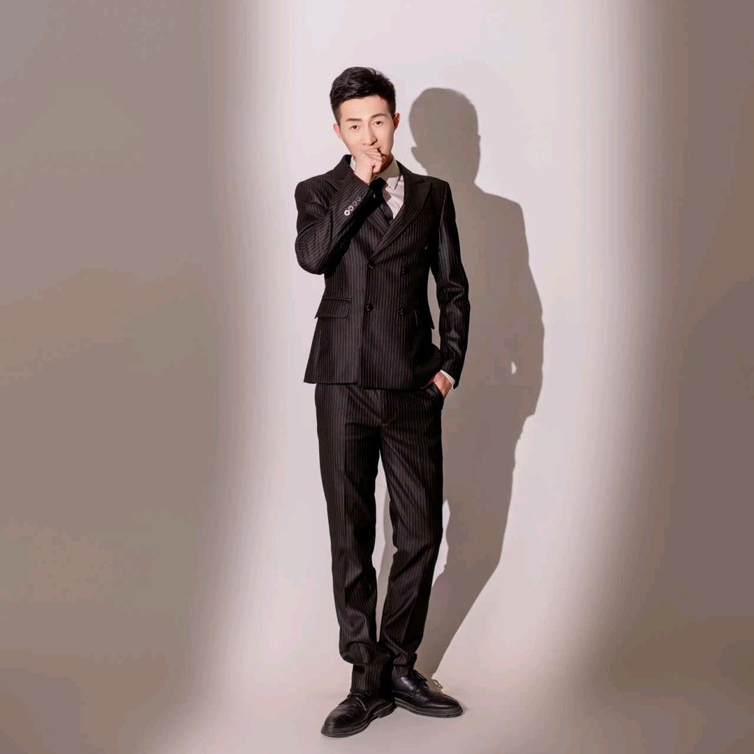 李琦光伏支架