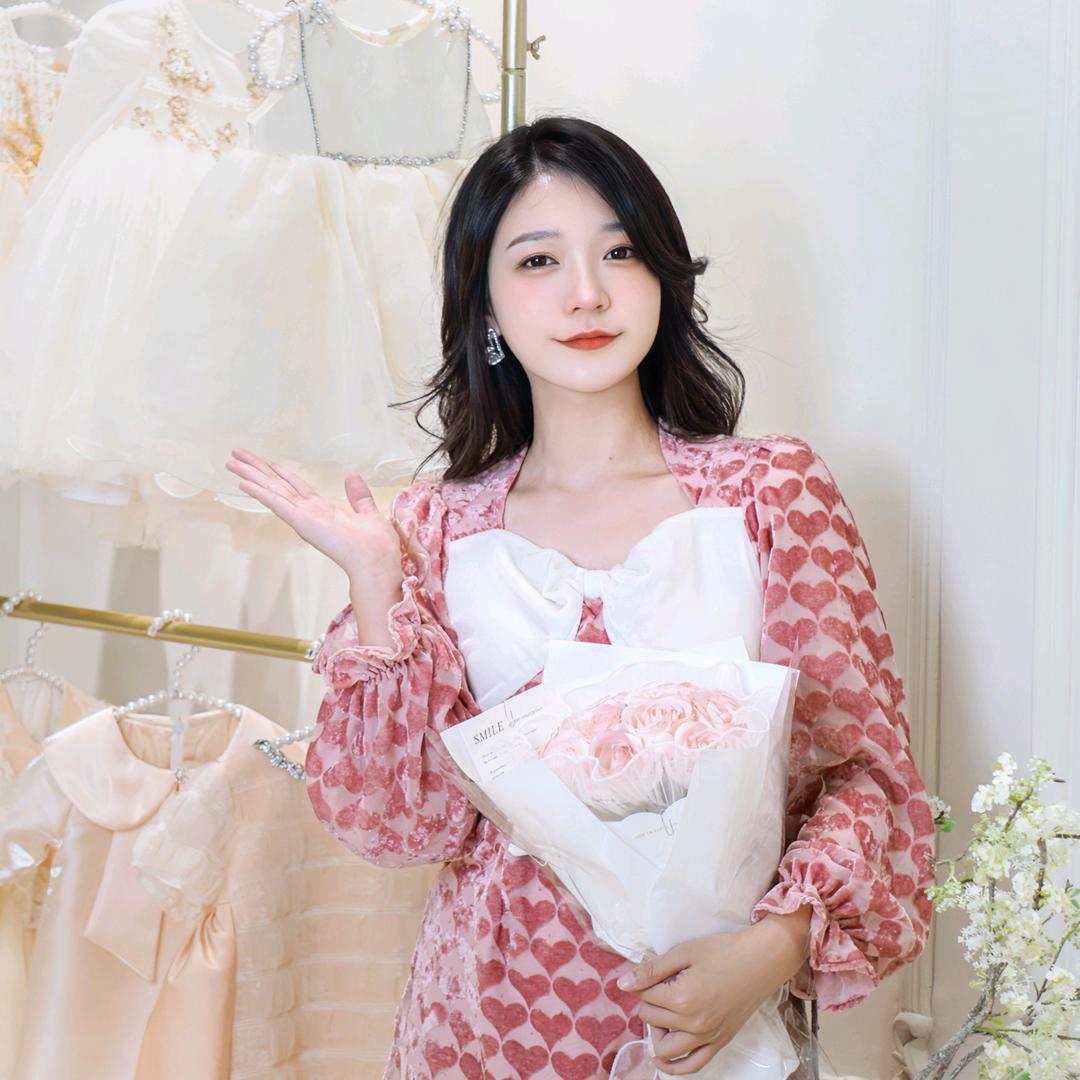 TUTUWING亲子礼服