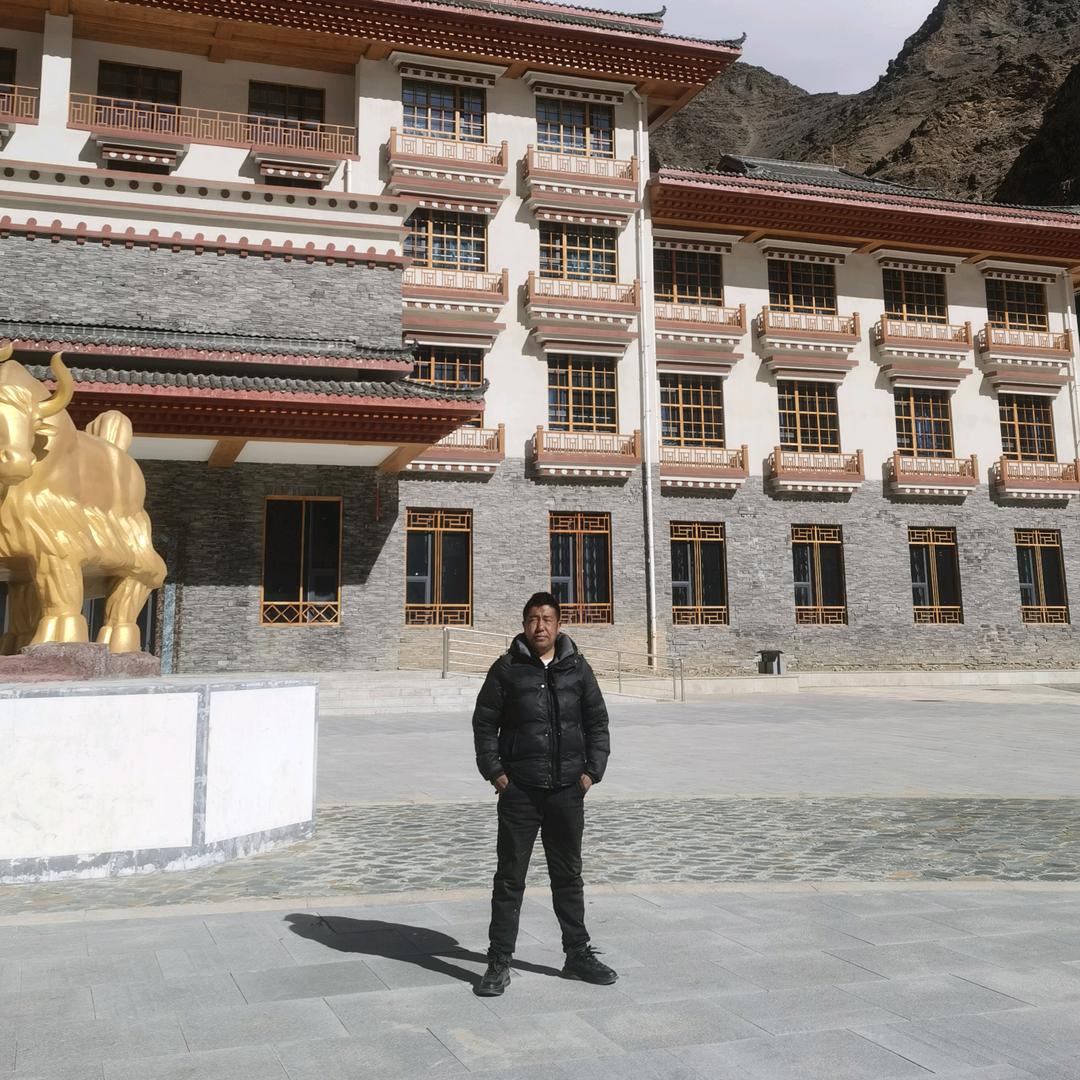 🐍ཚེ་仁ཕུན་措🐍