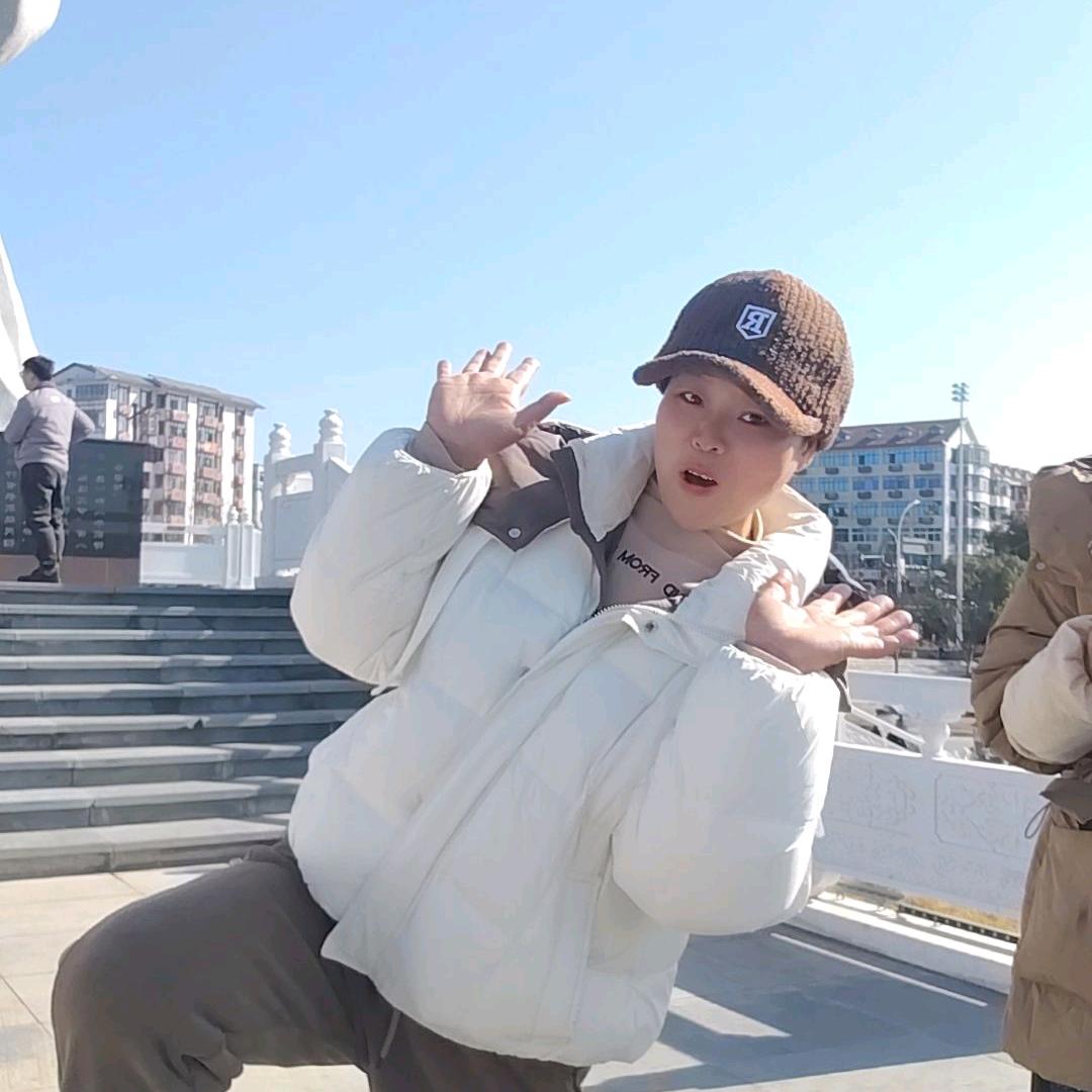 打怪兽，橱窗购好物