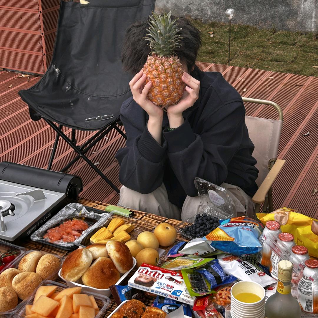 卖钢材的小孩哥