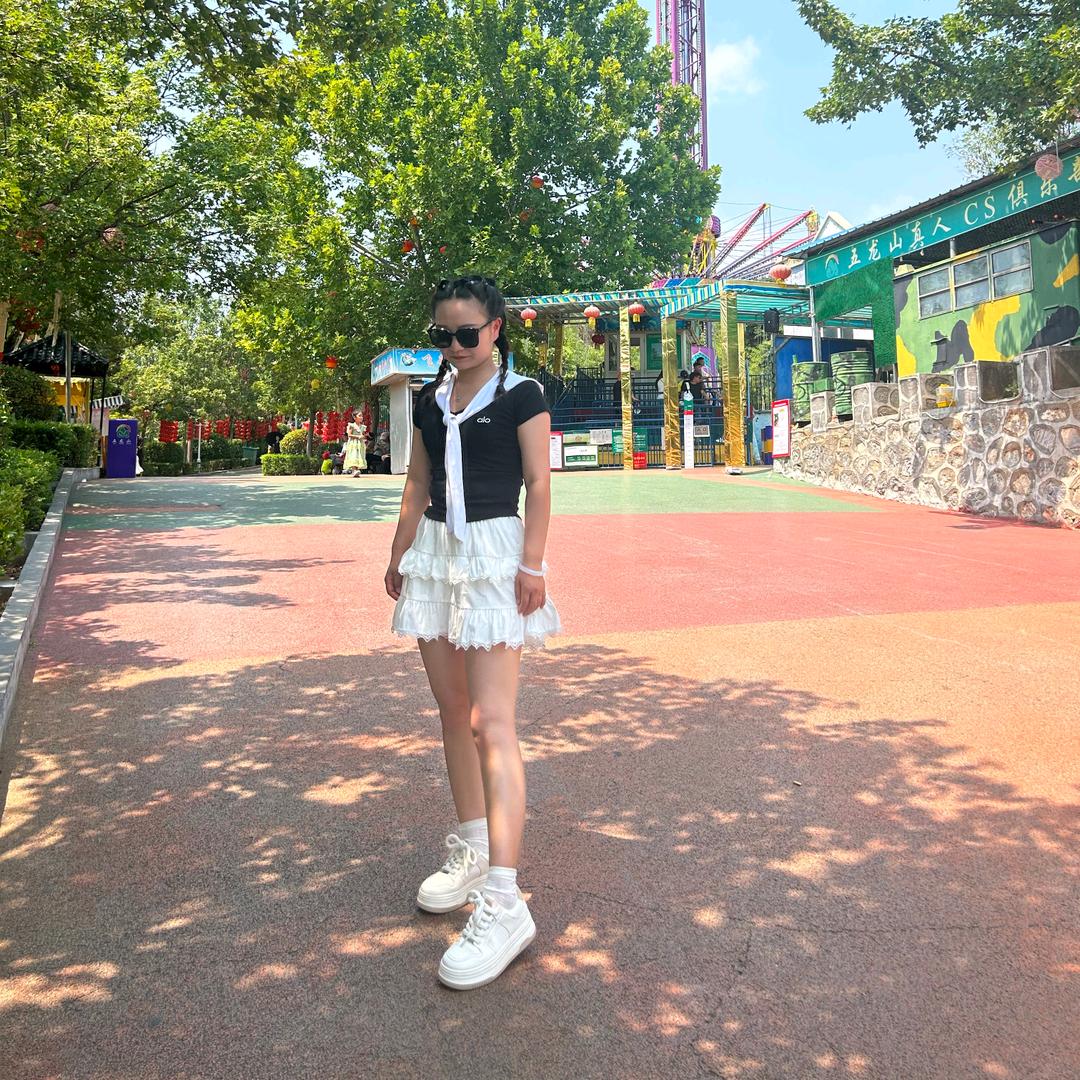 举个丽子