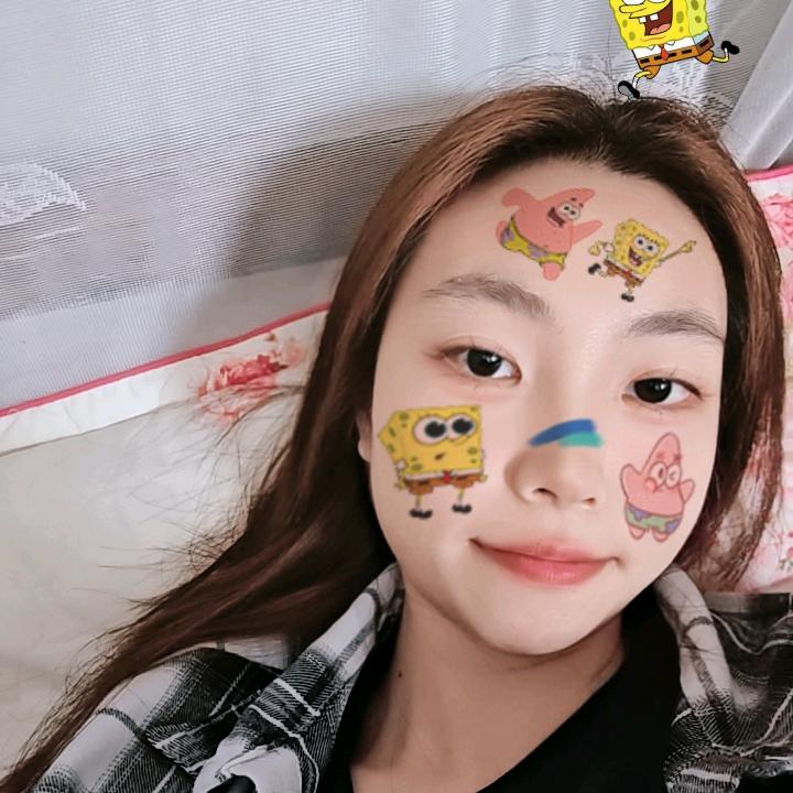 Elaine玲