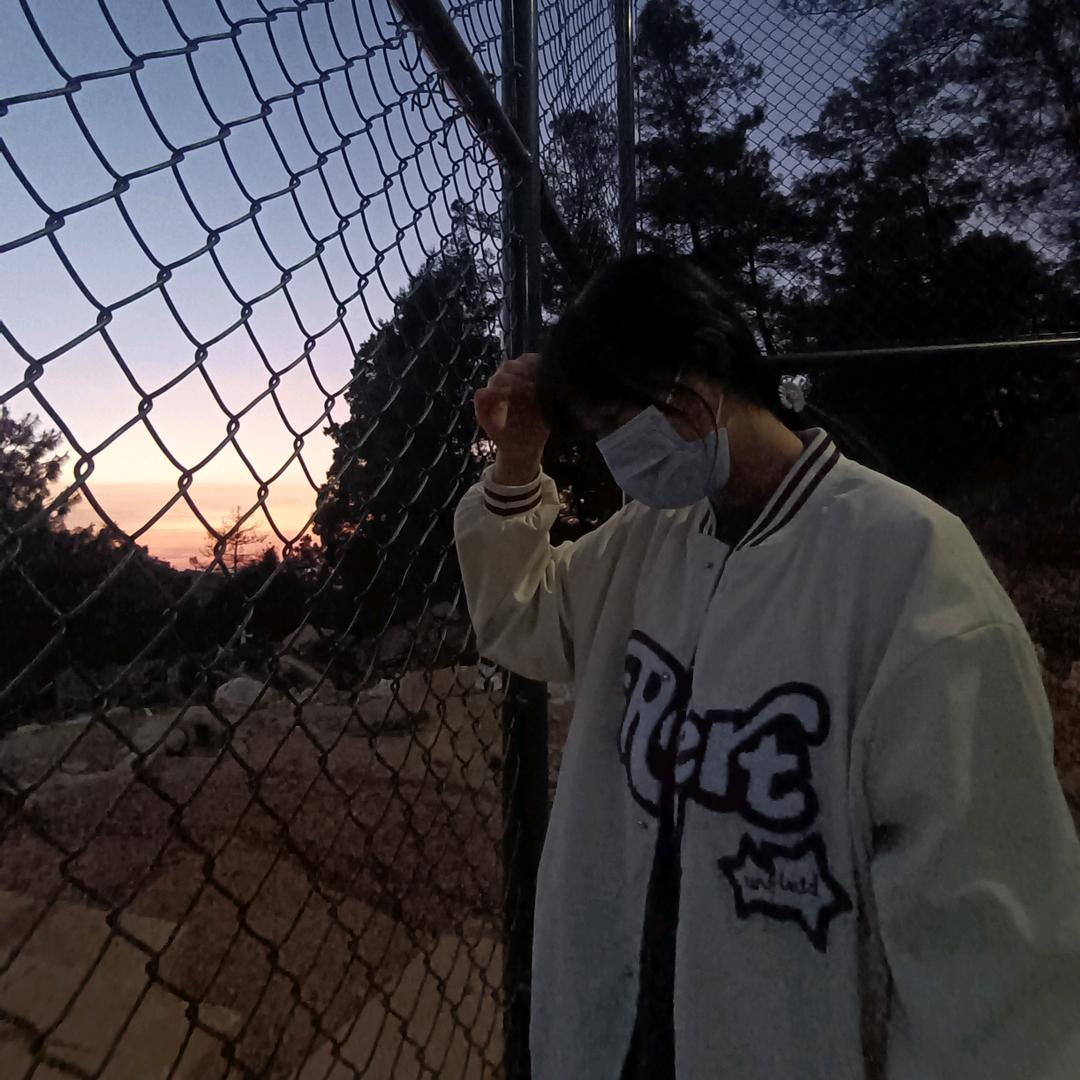 屿佛吖