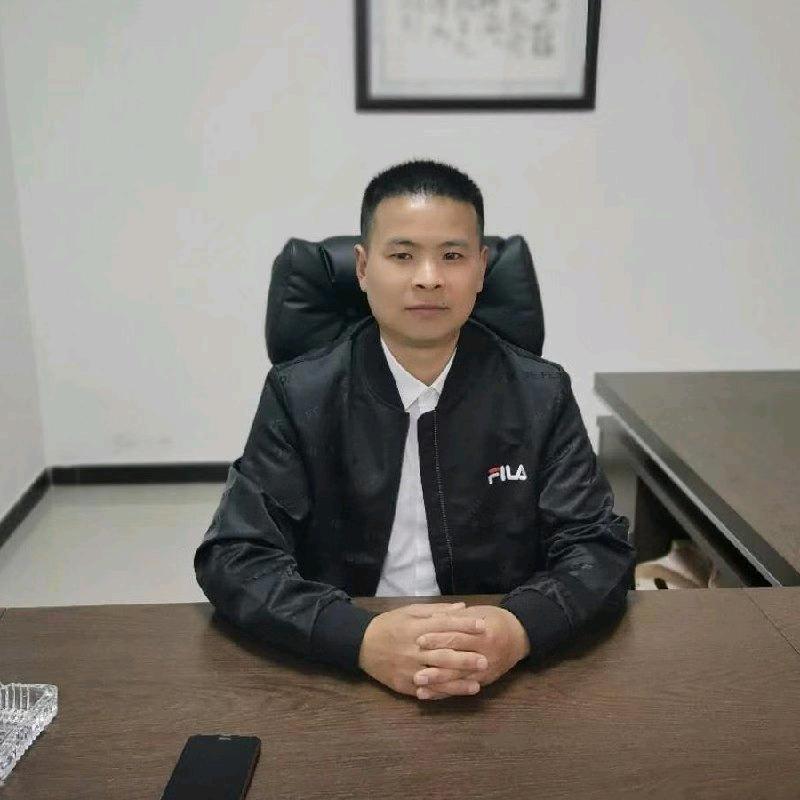 小哥