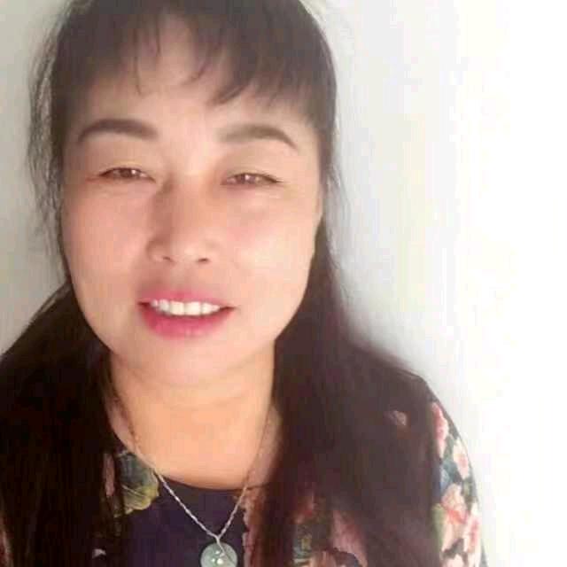 洪群姐