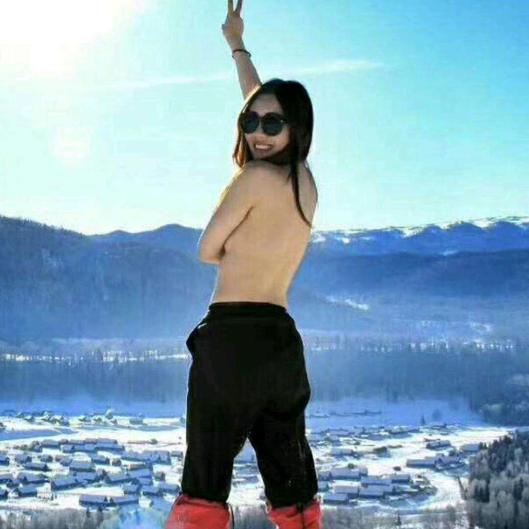 JIANG  先生
