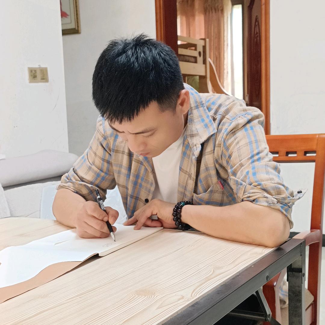 郑三岁  手工爱好者