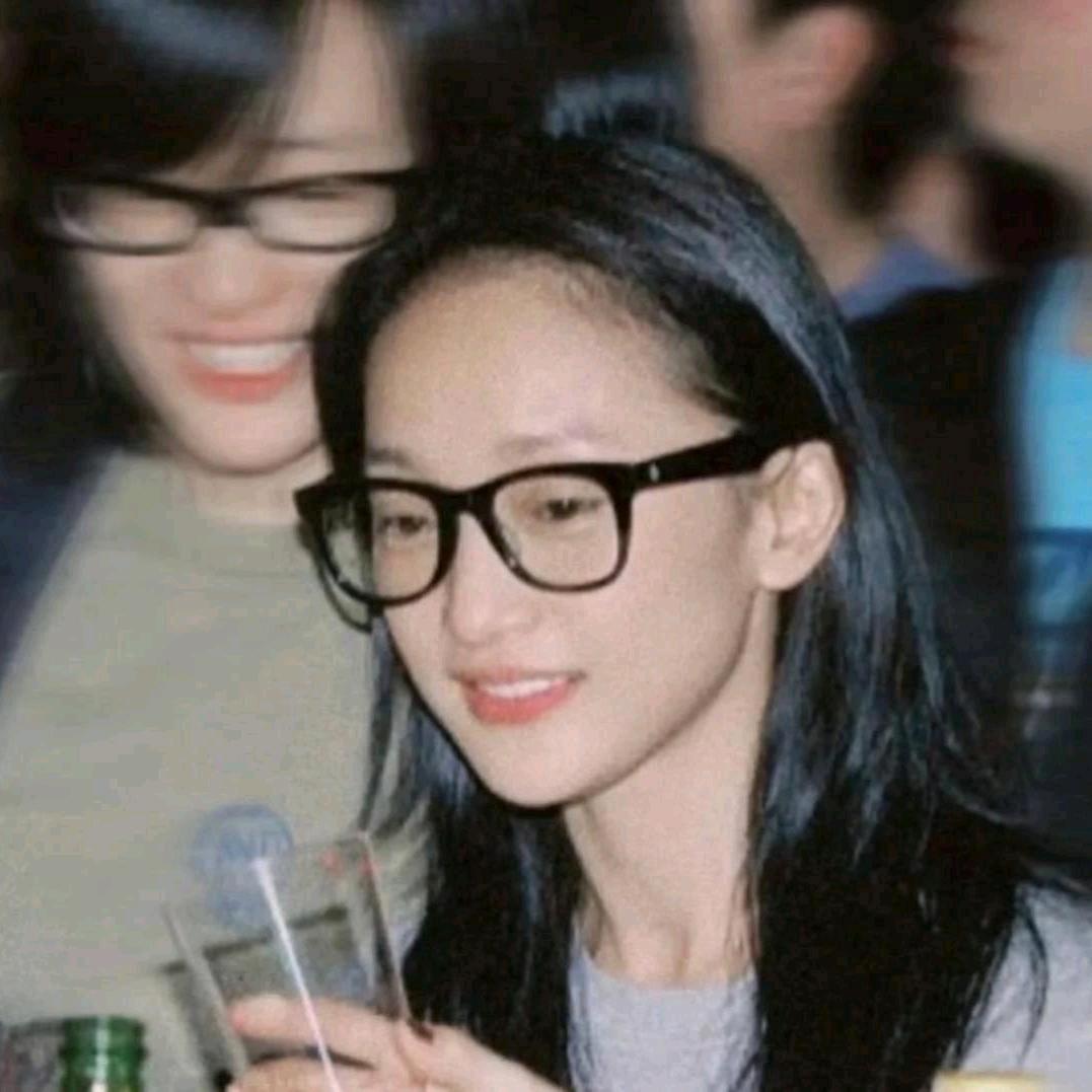 鞭炮小狗