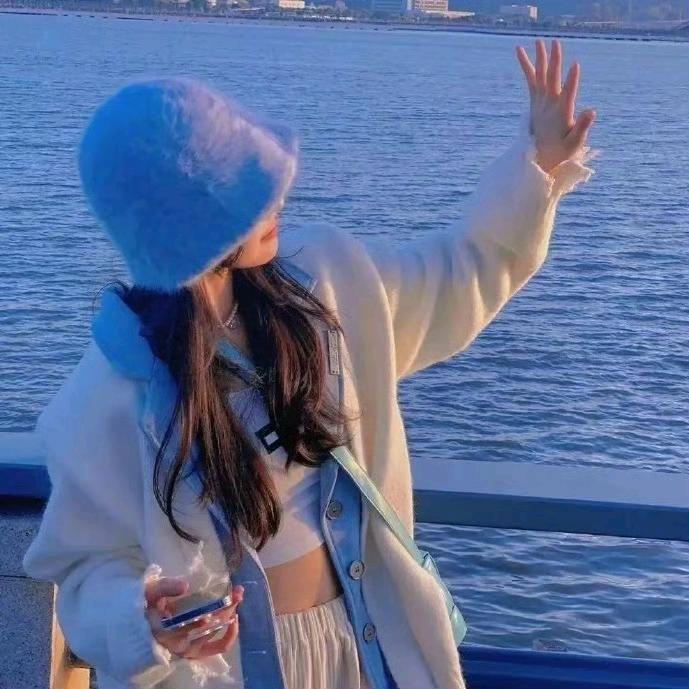 @ꦿృ༊: 🥀⃟半醒᭄半醉ꦻ半浮生ꦿᭁ