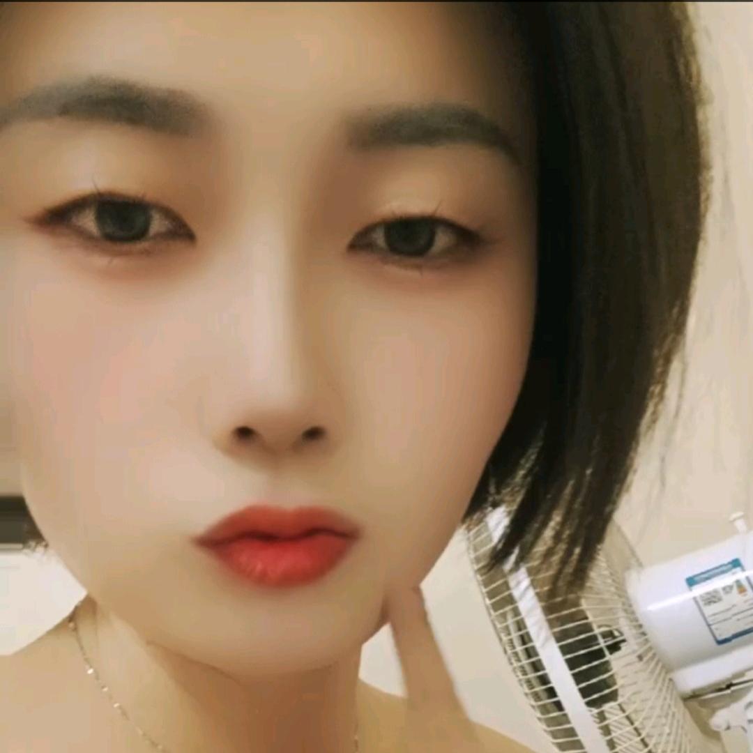 甜甜有点冷