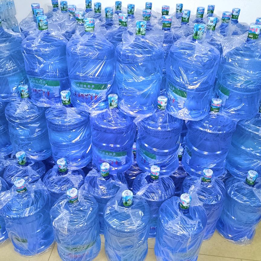 送水小哥