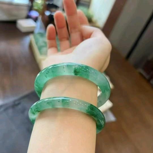 玉石的高光时刻