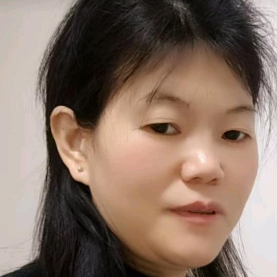 黄美荣