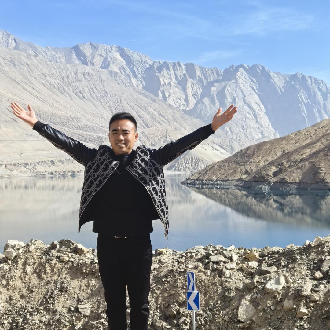 联华矿业小霍