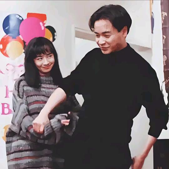 静静❤️张国荣leslie（未来去HK）