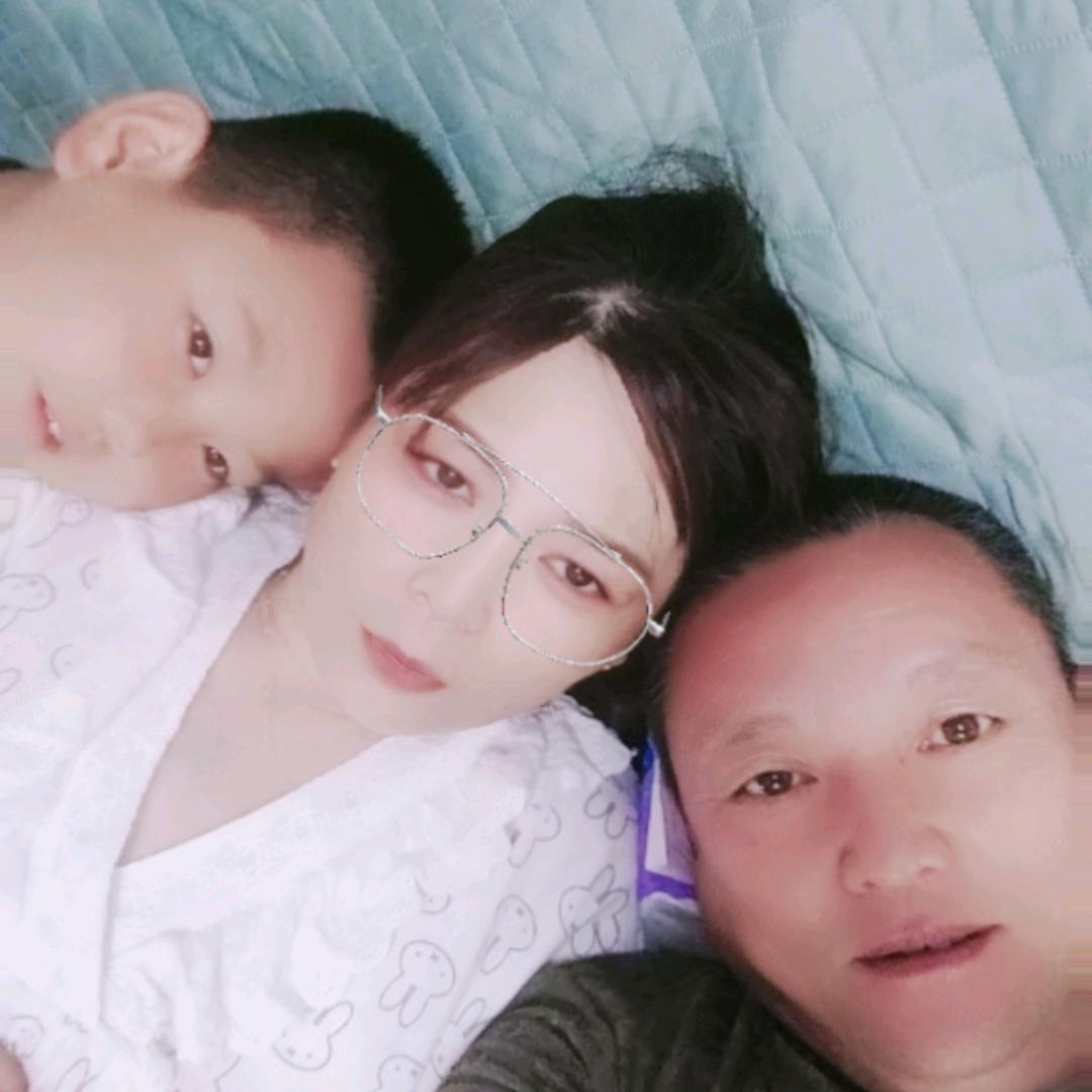 快乐一家人