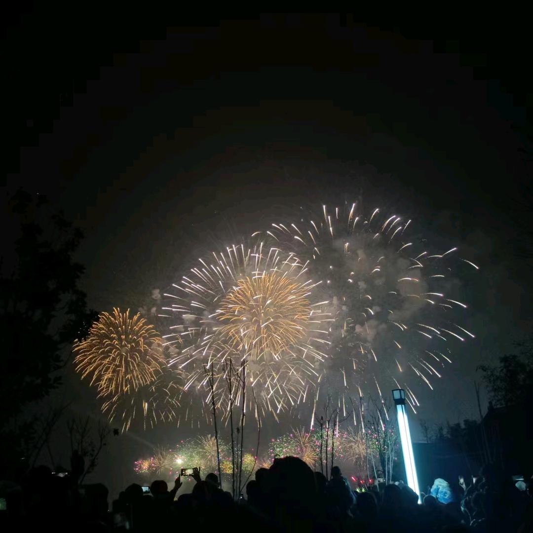 啷里个啷
