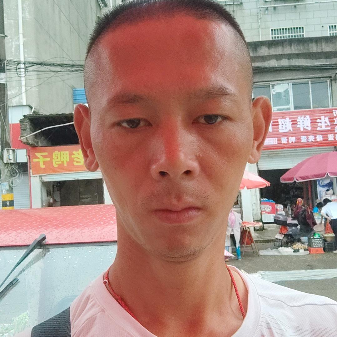 爱心水果小熊