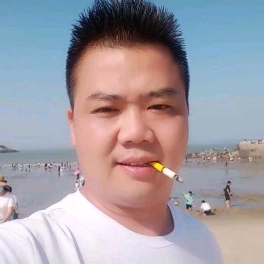 单身的世界总有相遇的人