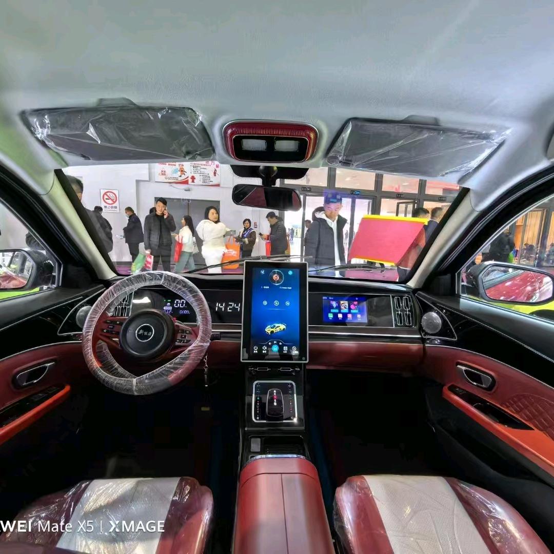 悦行新能源四轮电动车