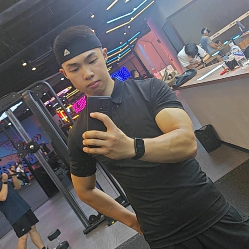 @致越健身丨Eddie黄