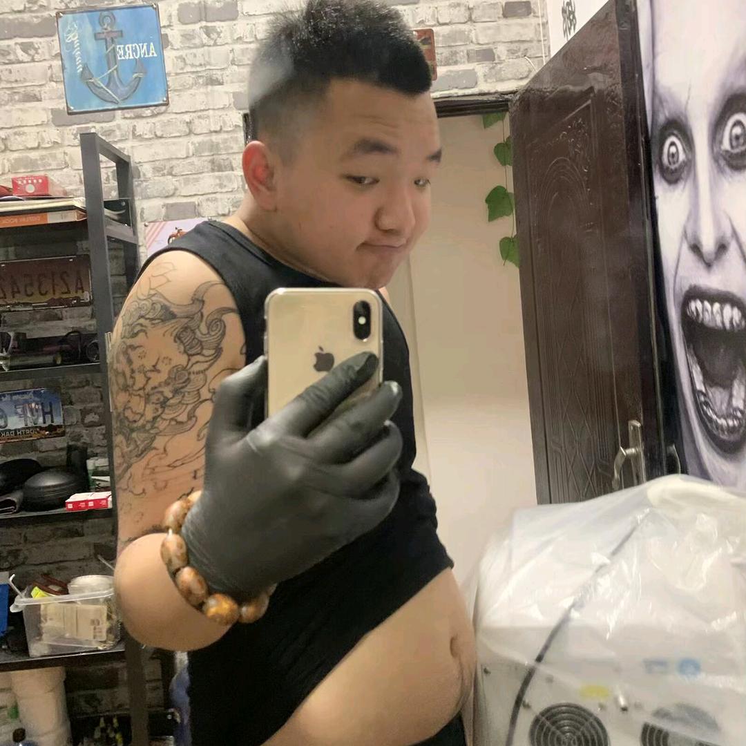 居娃洗得来纹身👿