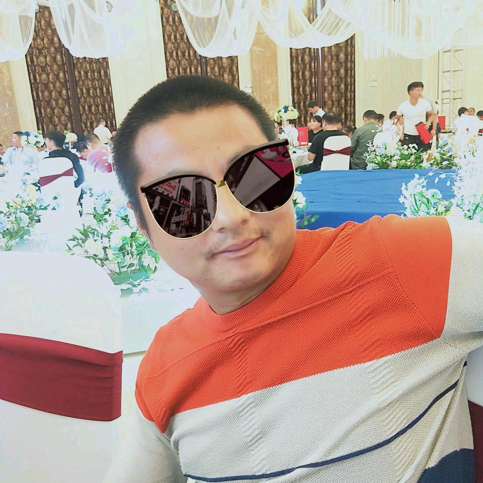 泗阳一生有你挖机出租涛哥