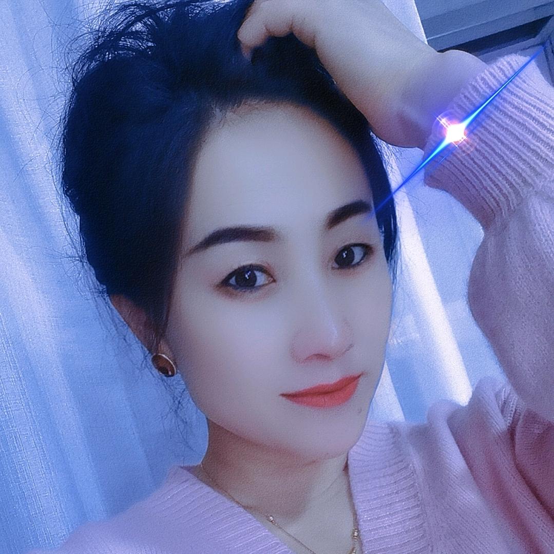 微笑扯痛嘴角