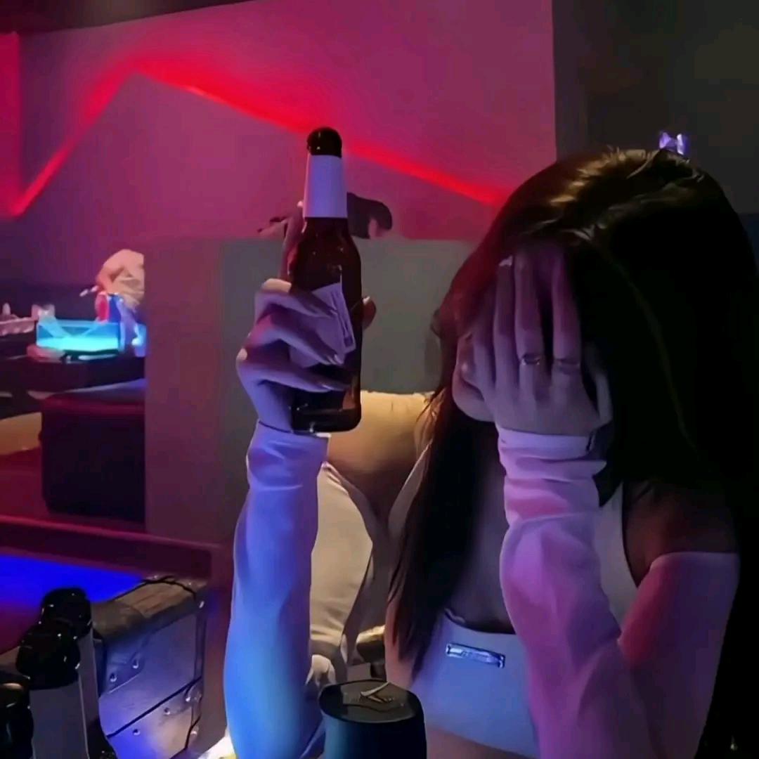 李秀英