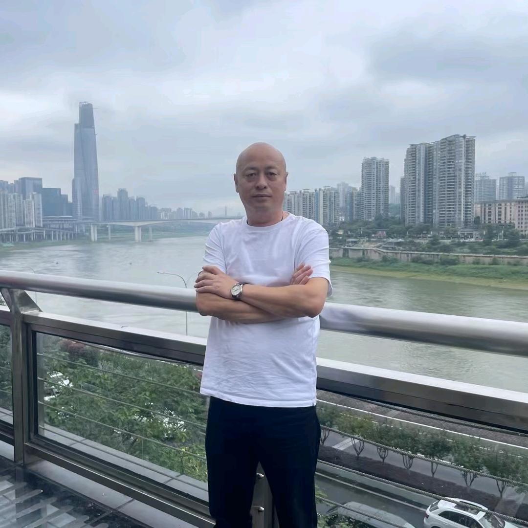 浔易通置换创始人-秋哥