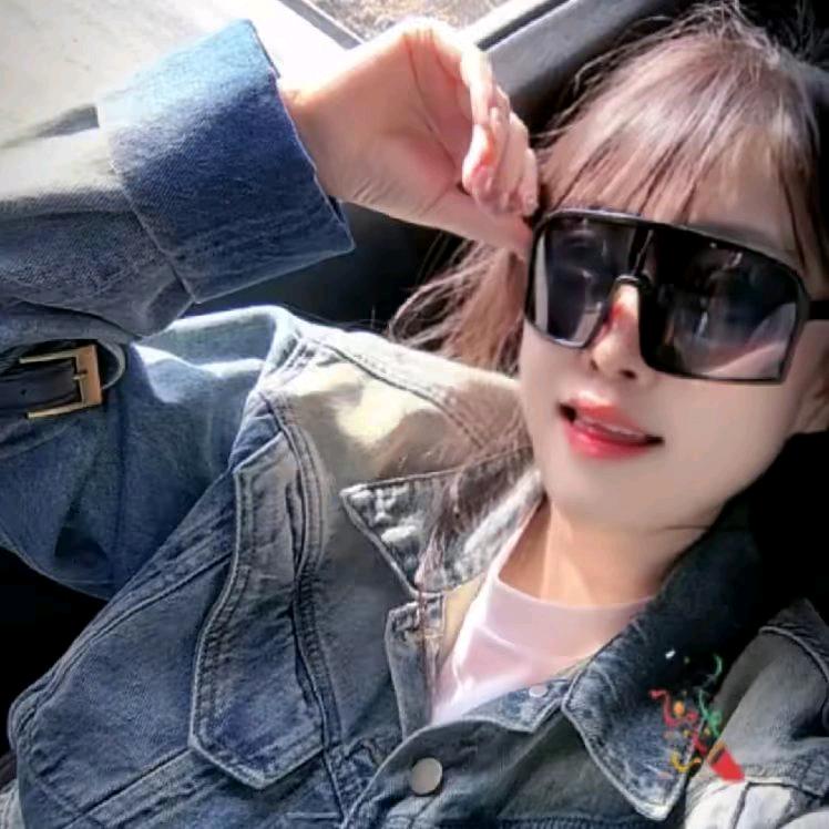 微微一笑莹莹