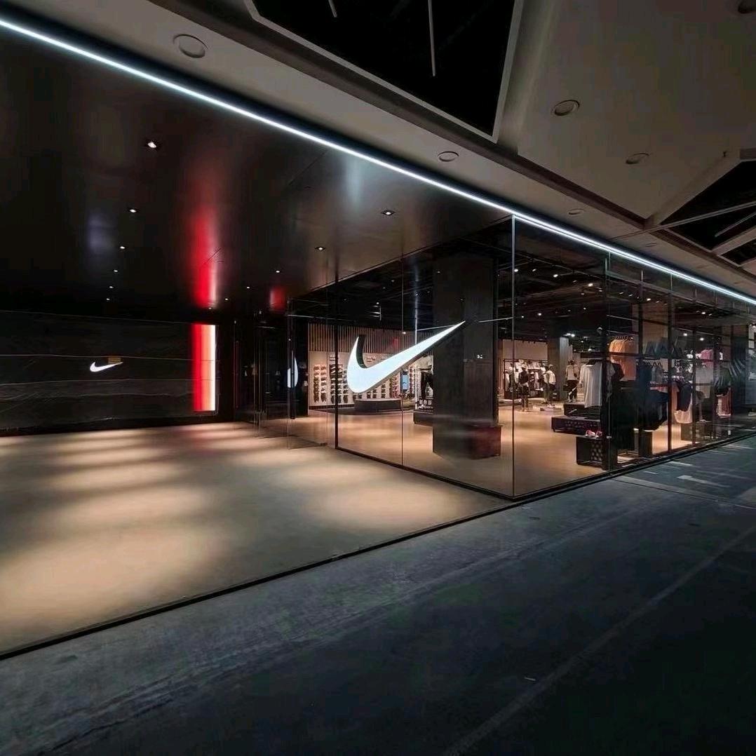 NIKE武汉光谷步行街店