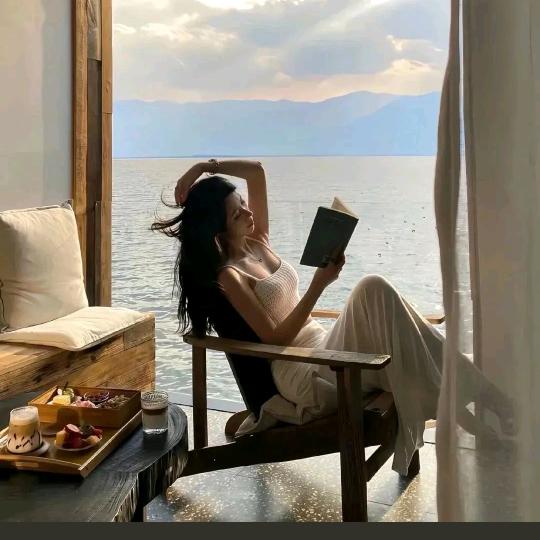 蜜桃啵啵酱  倾听者