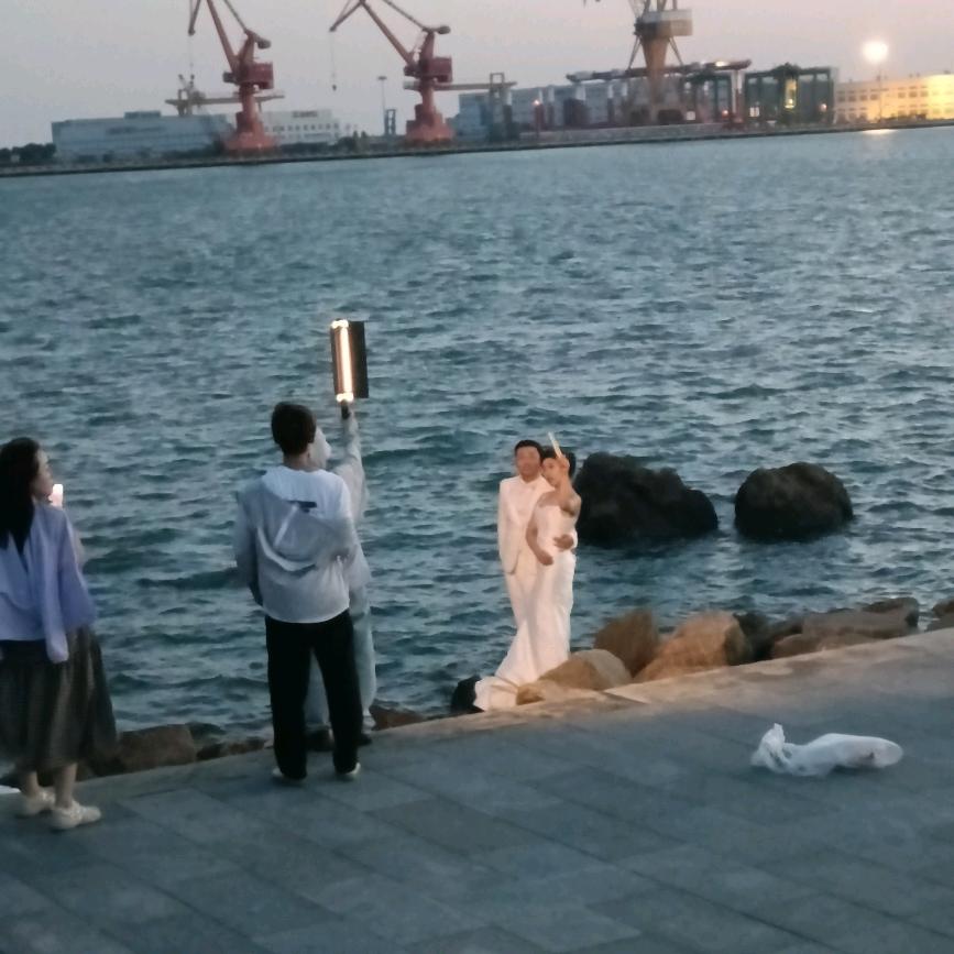 @漂泊的老船长8号