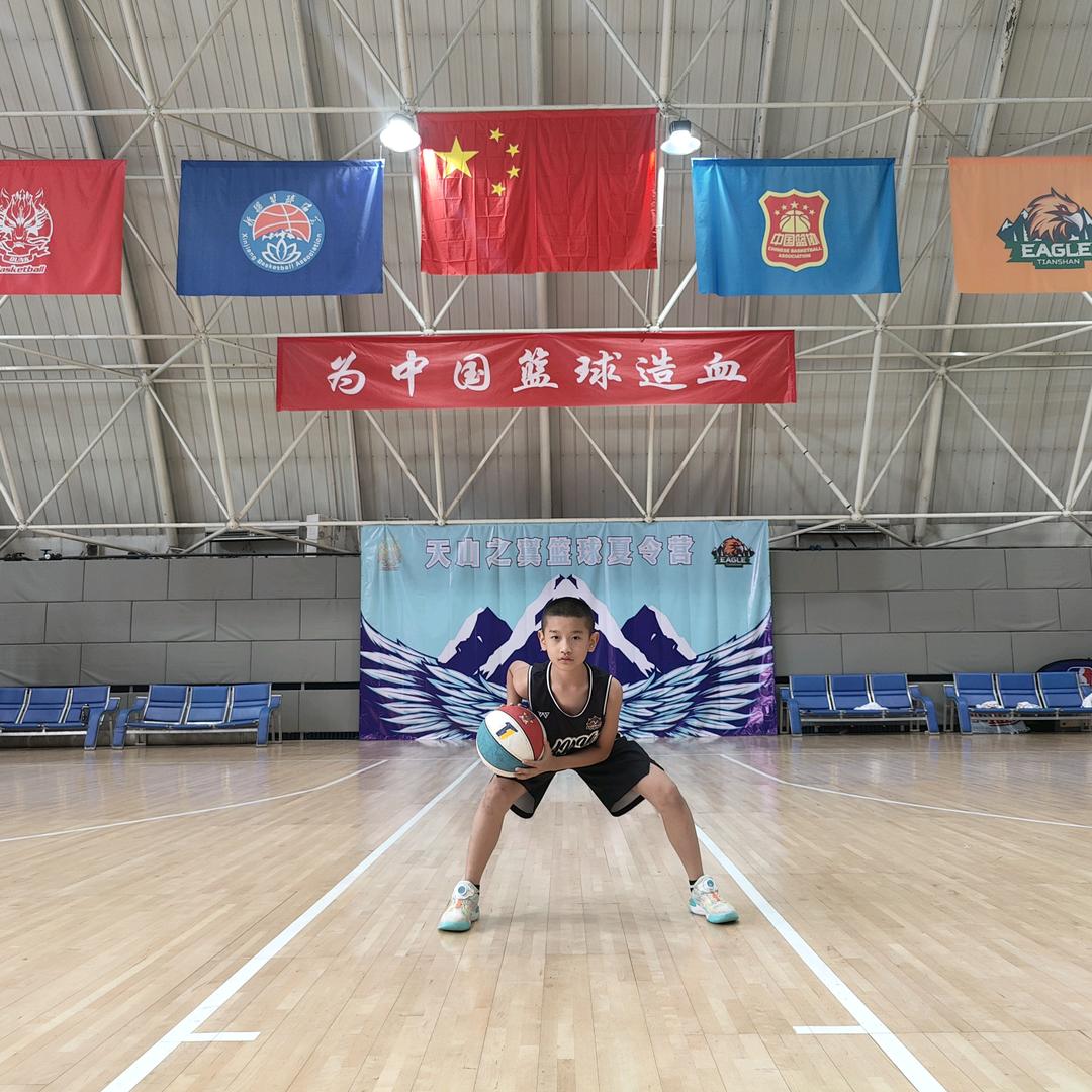 篮球小子王伊洋